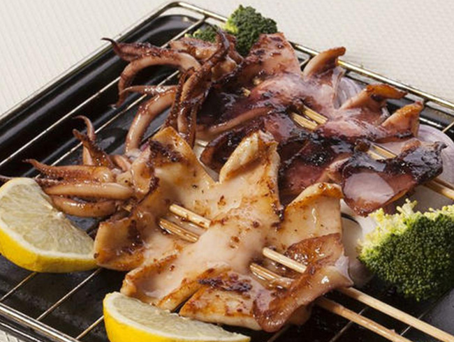 Squid plate skewers